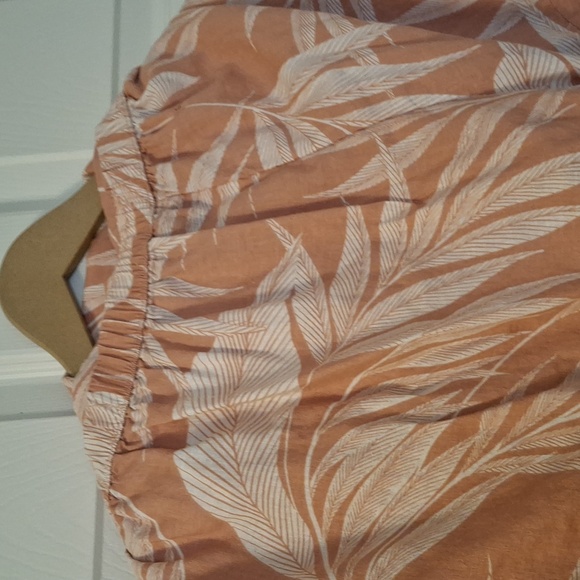 Tahari Peach and White Leaf Print Sleepwear Set - Picture 10 of 11